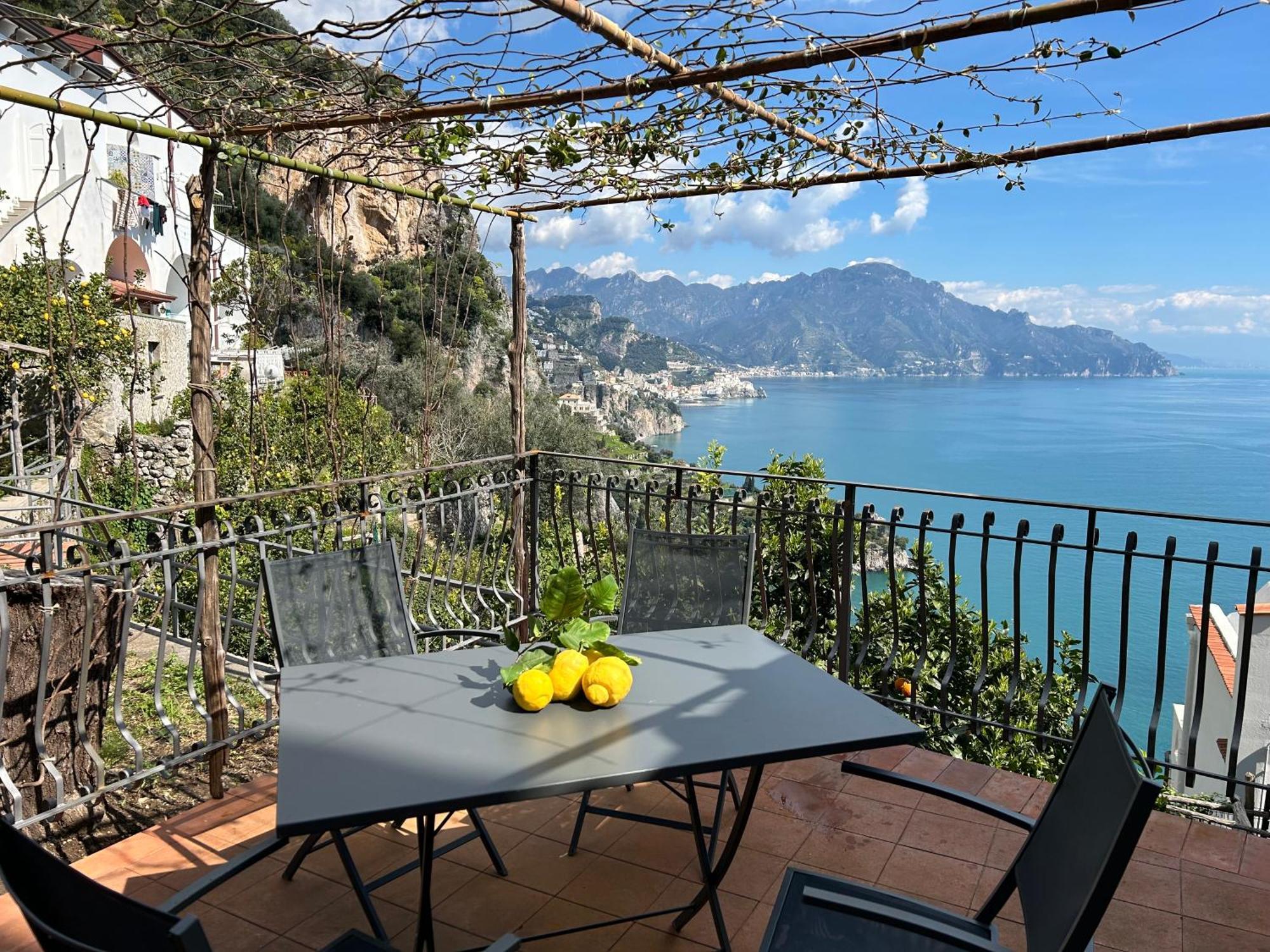 コンカ・デイ・マリーニ Amalfi 51 Con Vista Mare, Giardino E Terrazzeヴィラ エクステリア 写真