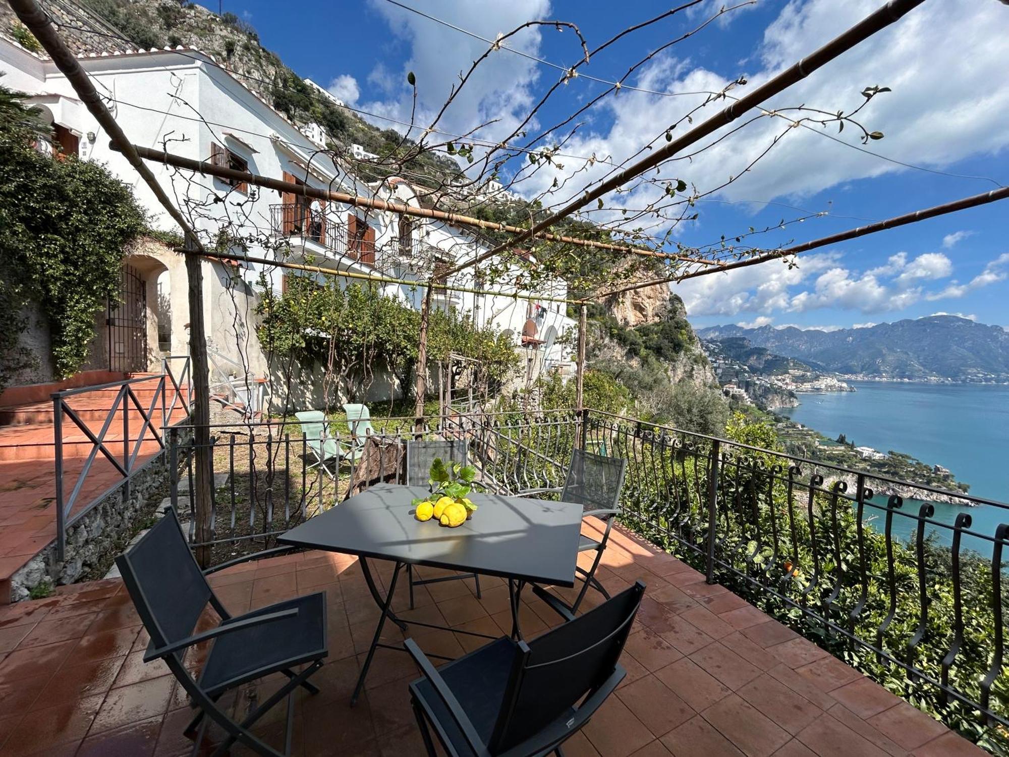 コンカ・デイ・マリーニ Amalfi 51 Con Vista Mare, Giardino E Terrazzeヴィラ エクステリア 写真